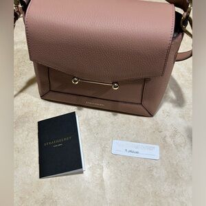 Width: 9.1 in, height: 7.1 in, depth: 4.7 in